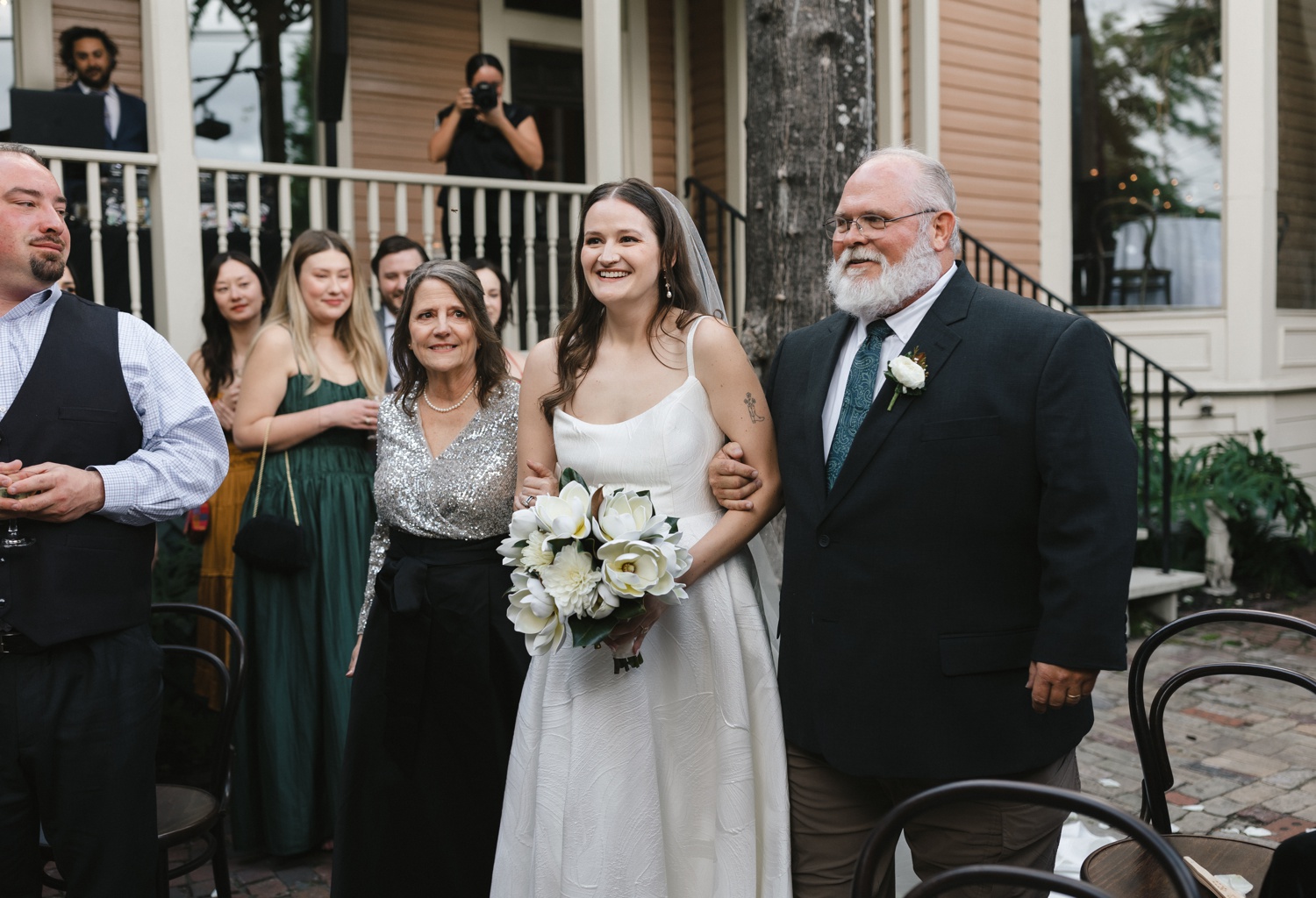 Outdoor wedding ceremony at Justine's Secret House