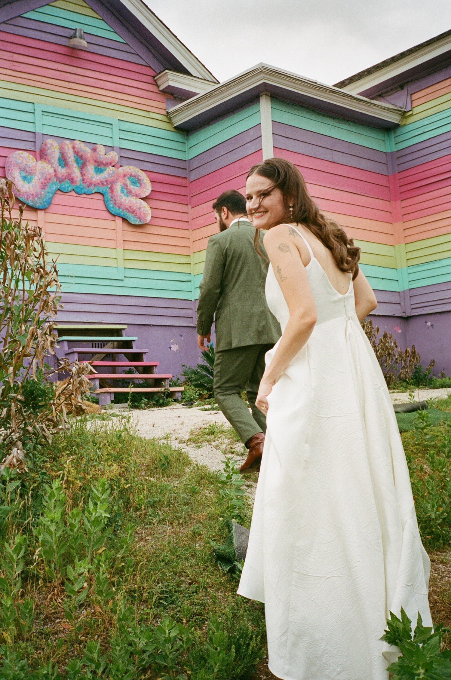 Bridal portraits at Rainbow House in Austin, TX