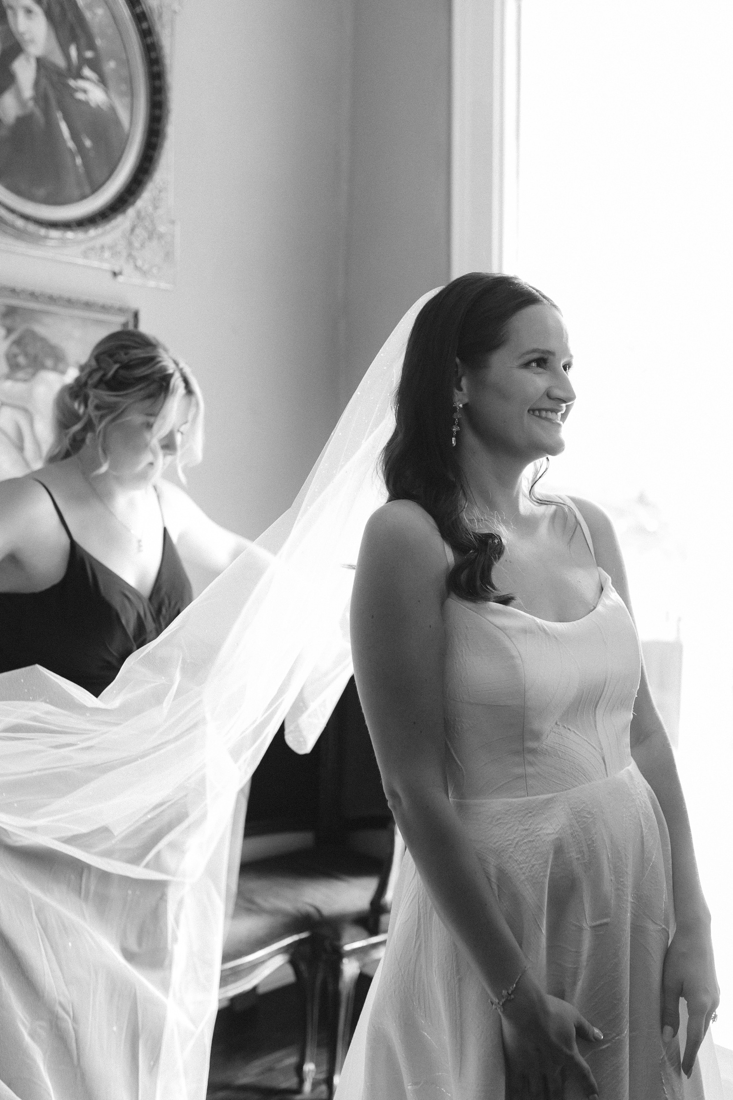 Bride getting ready for her wedding at Justine's Secret House