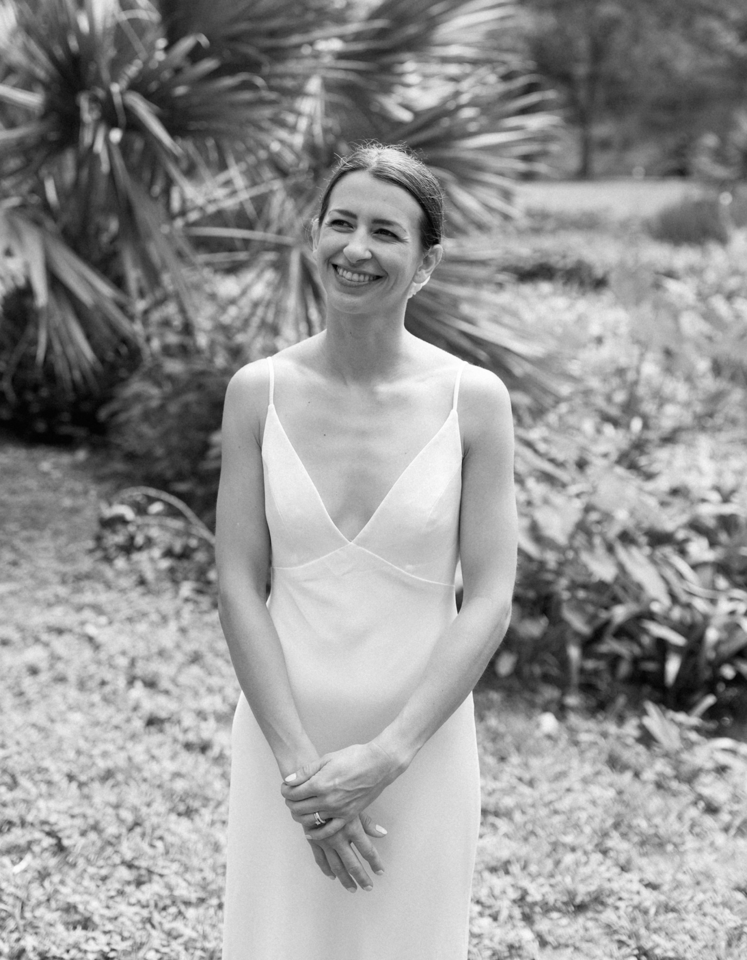 Bridal portraits at the UMLAUF Sculpture Garden