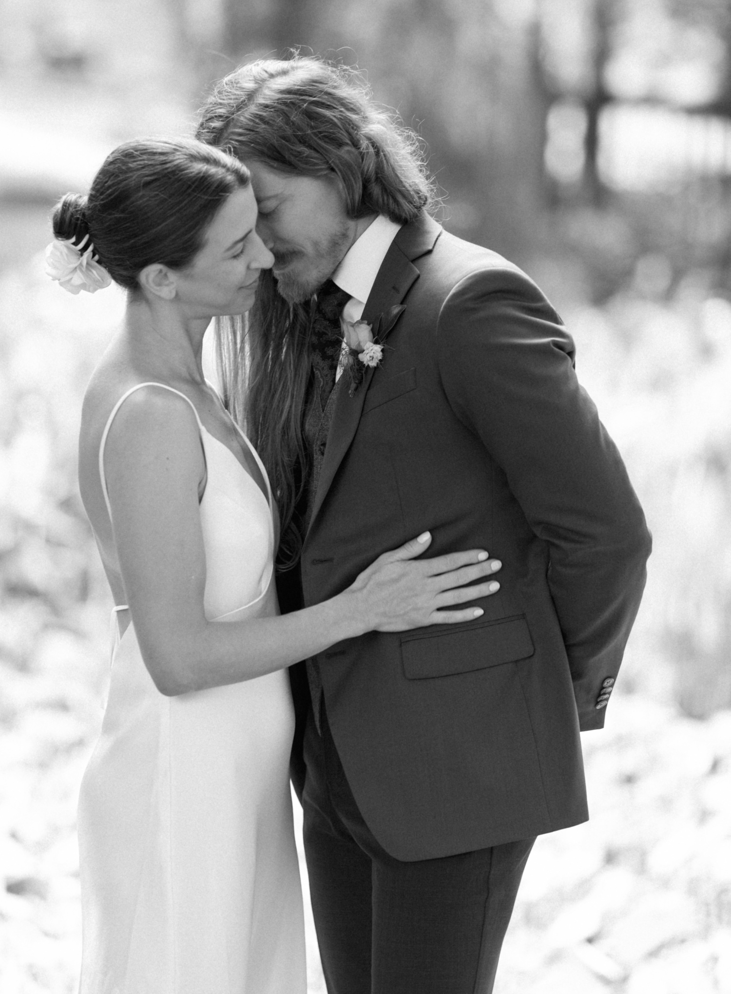 Black and white bridal portraits