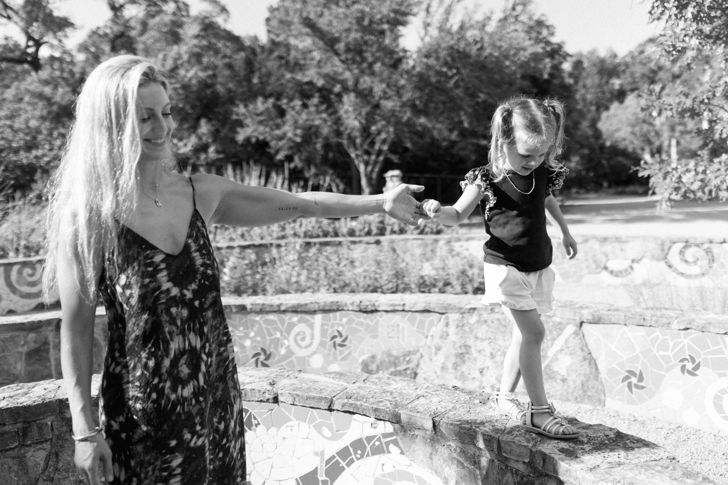 Family portraits at the Lady Bird Johnson Wildflower Center