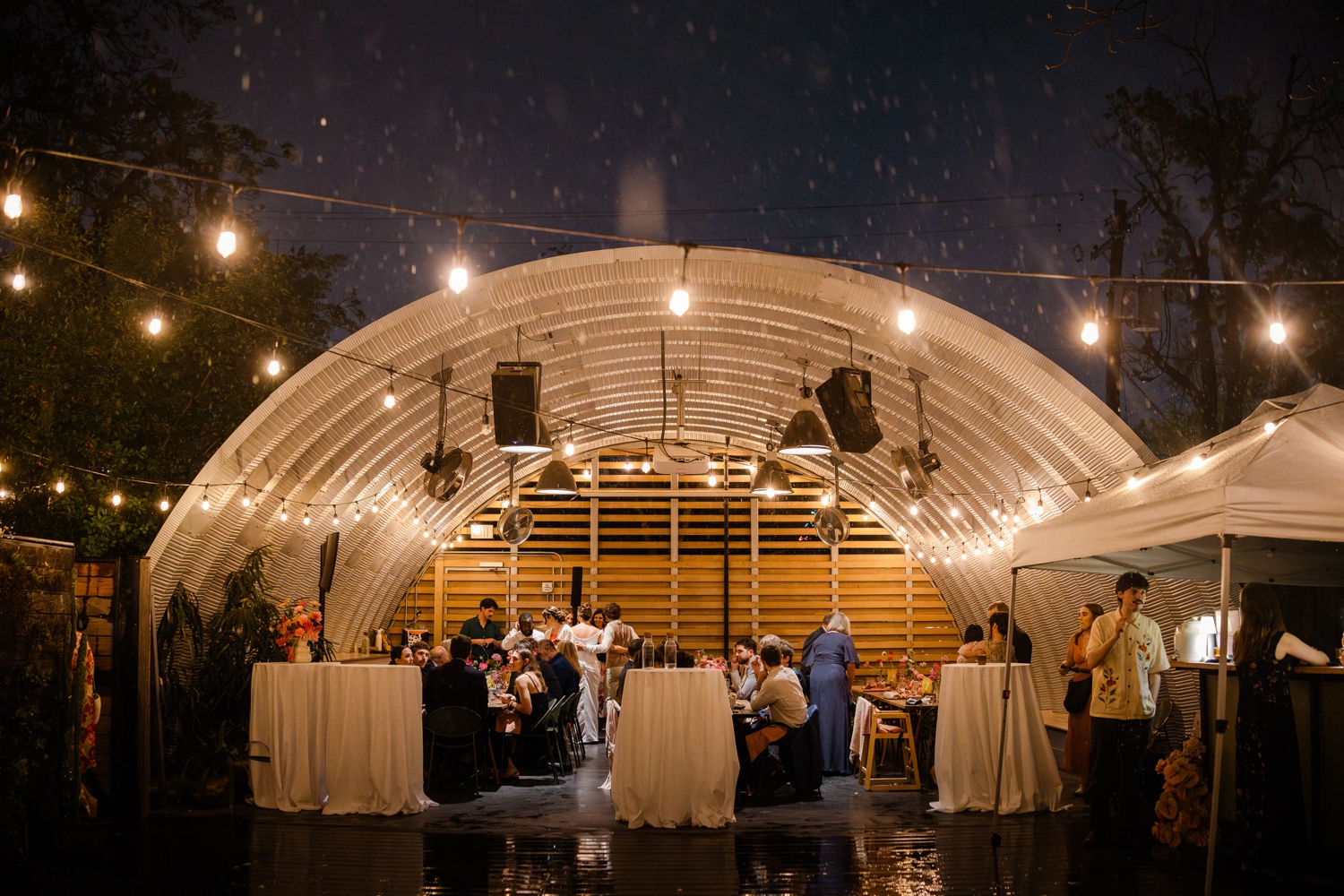 Intimate wedding dinner in the Q-Hut at the Carpenter Hotel