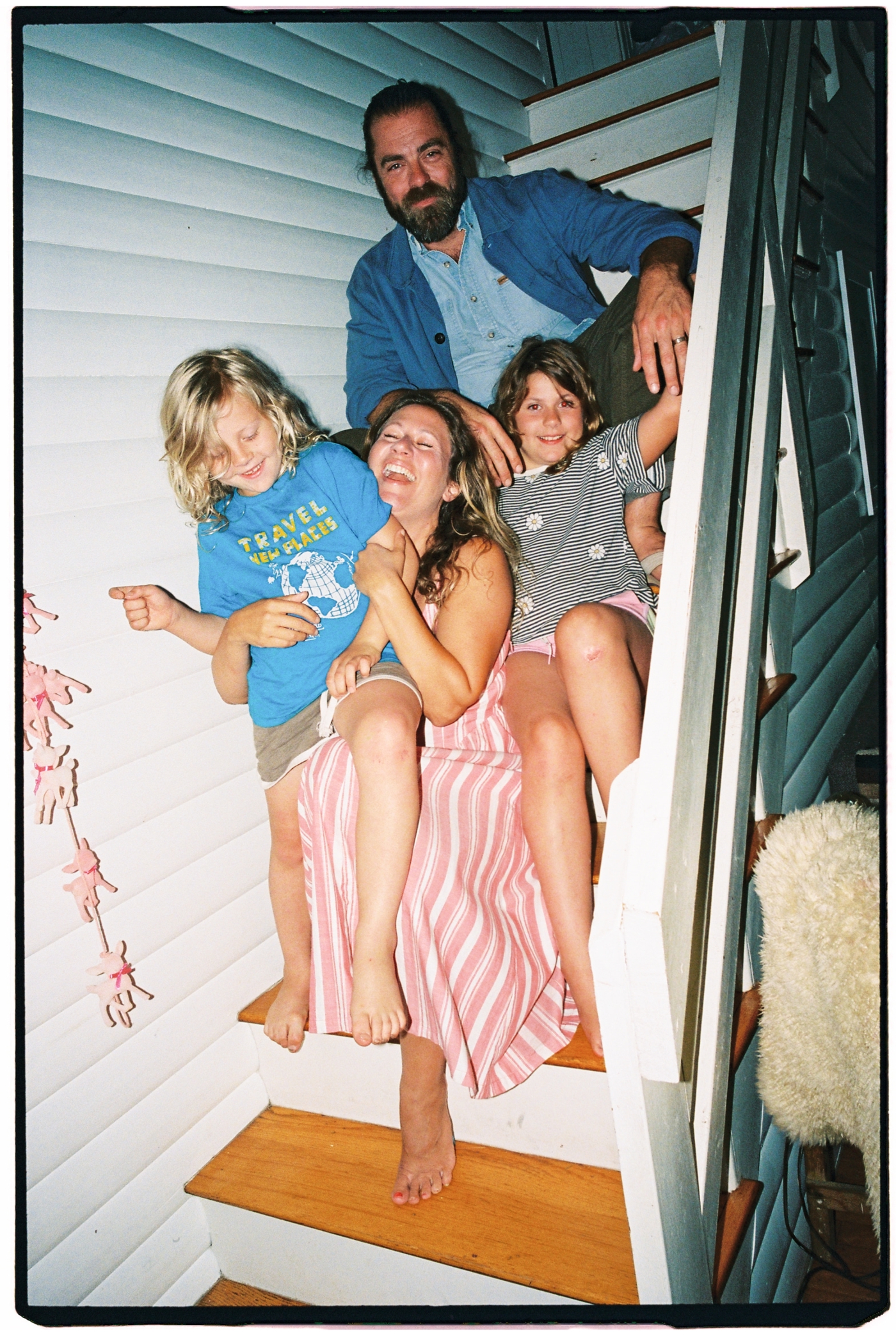 Candid family photography by Amber Vickery